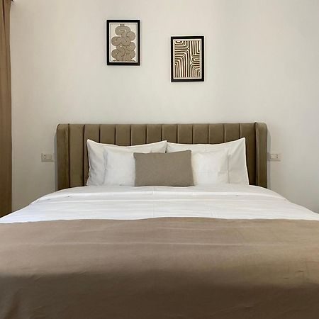 Cosy Apartments & Bistro Pufesti Екстериор снимка