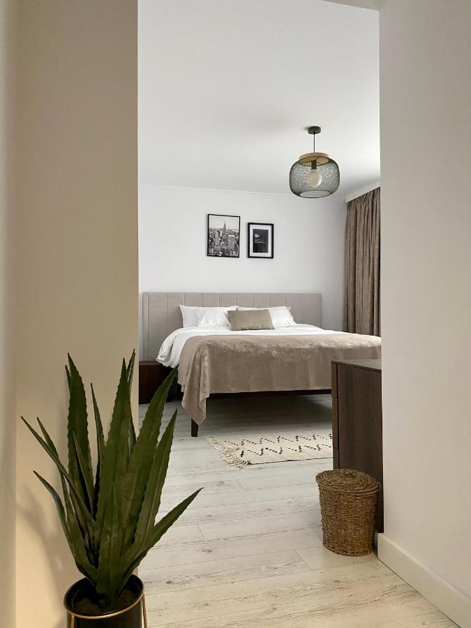 Cosy Apartments & Bistro Pufesti Екстериор снимка