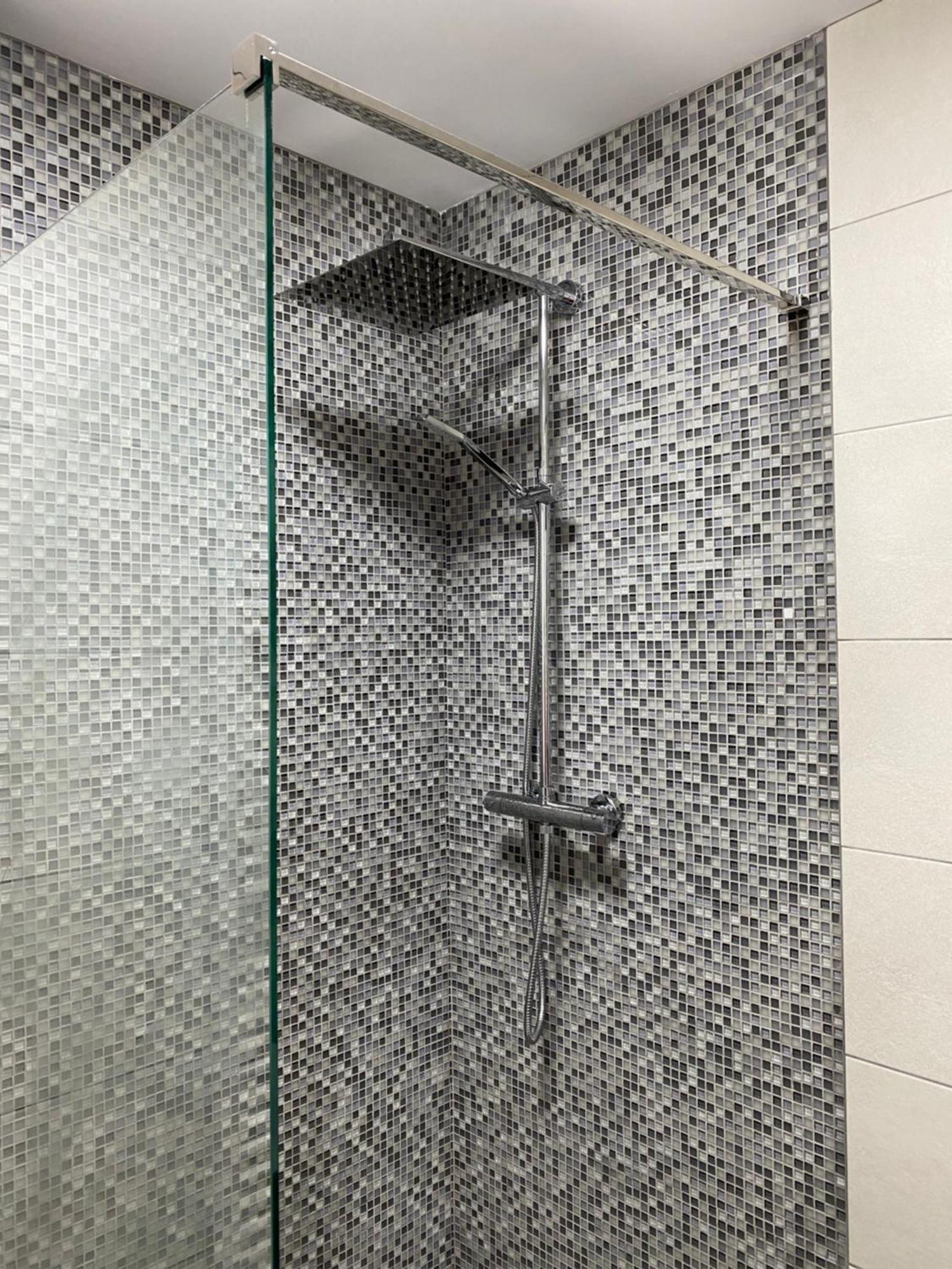 Cosy Apartments & Bistro Pufesti Екстериор снимка