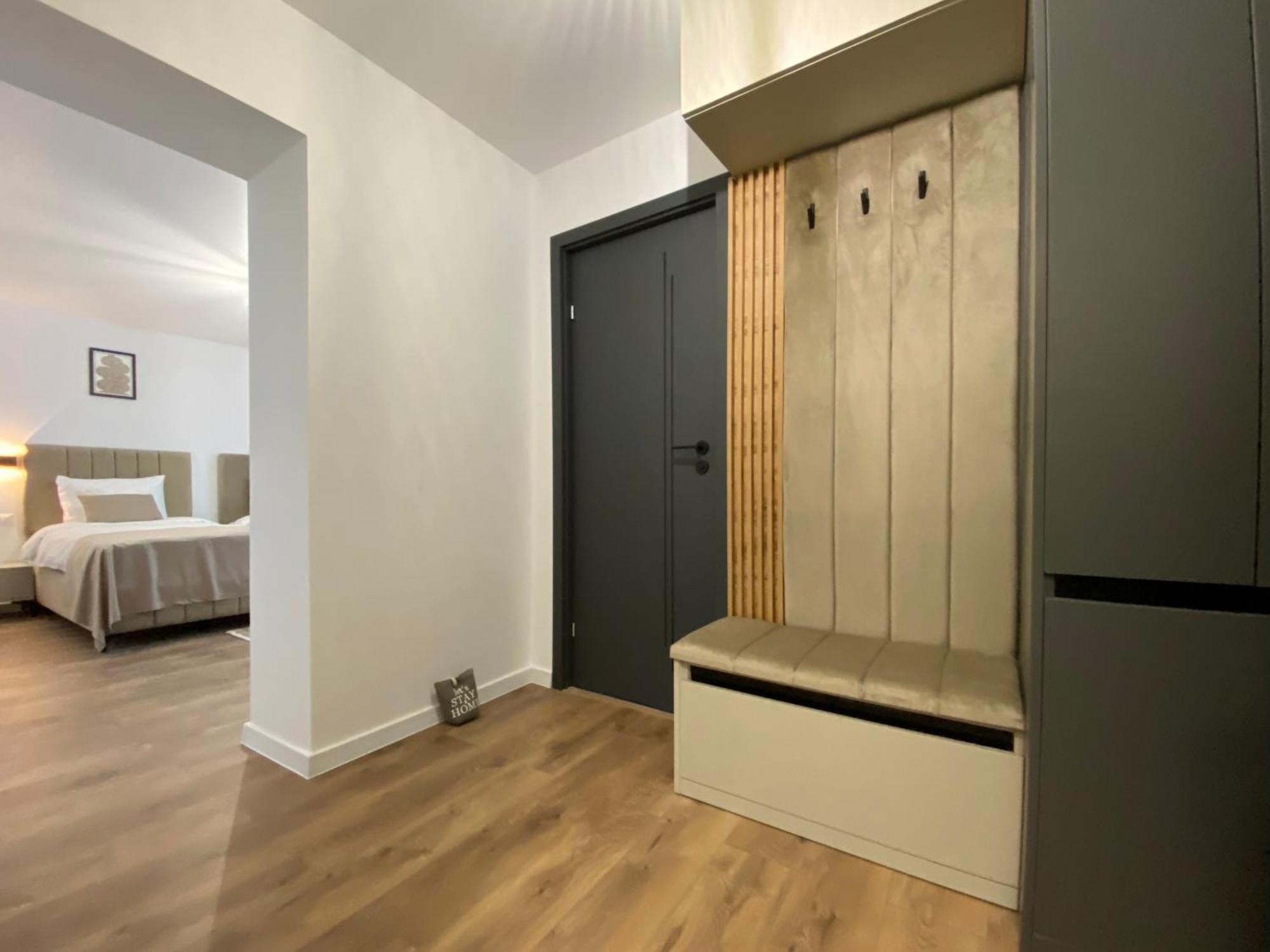 Cosy Apartments & Bistro Pufesti Екстериор снимка